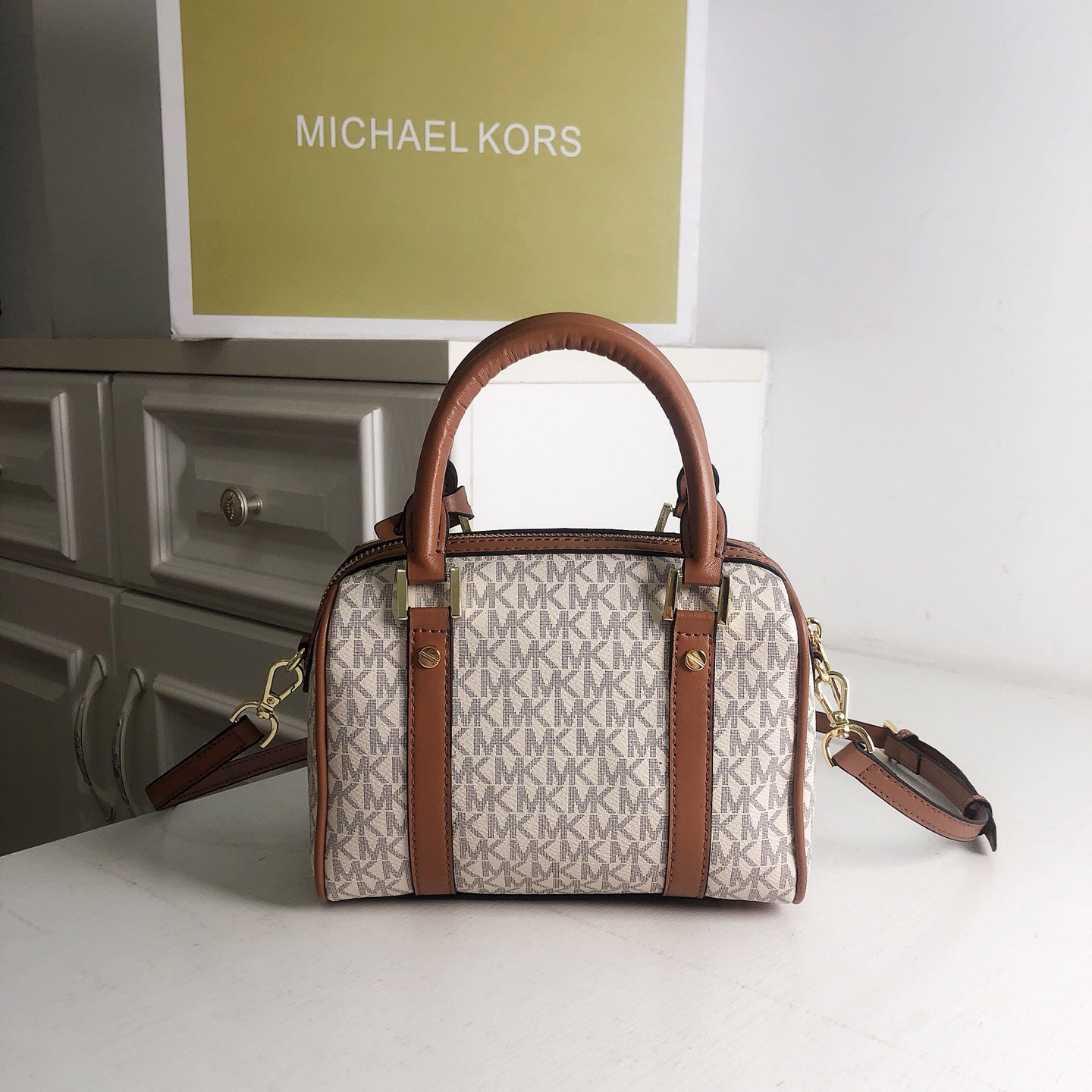 New Michael Kors Women Luxury  - Travel Accessories Leather review and price